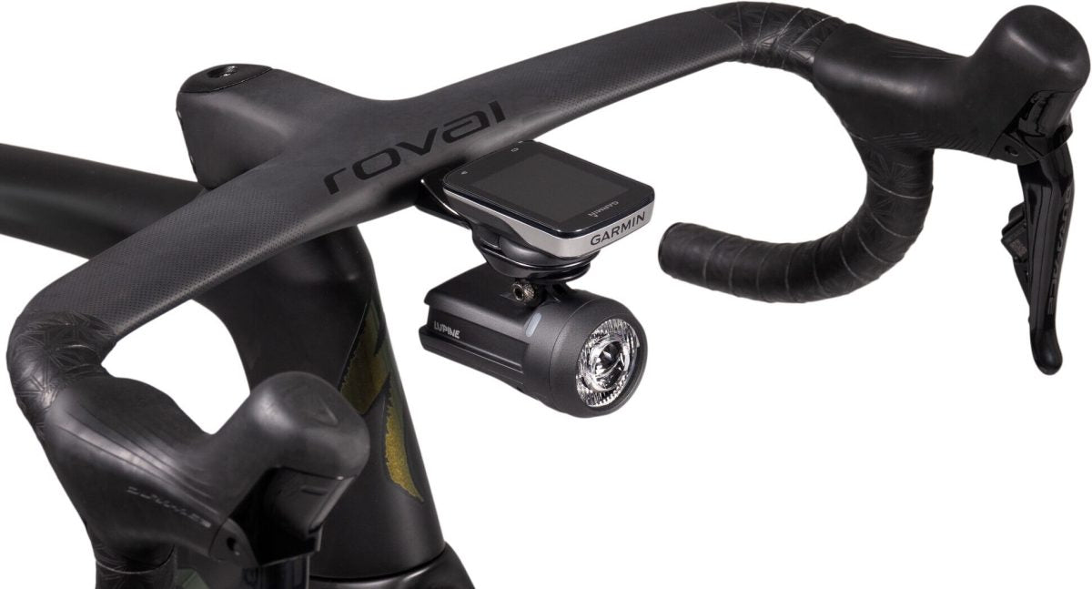 Lupine SL Grano valaisin pyörässä kiinni