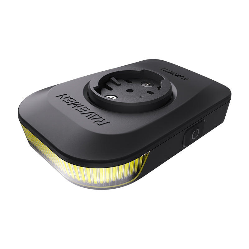Ravemen FR300 ANT+ -etuvalo viistosta, päällä Garmin-kiinnitys.