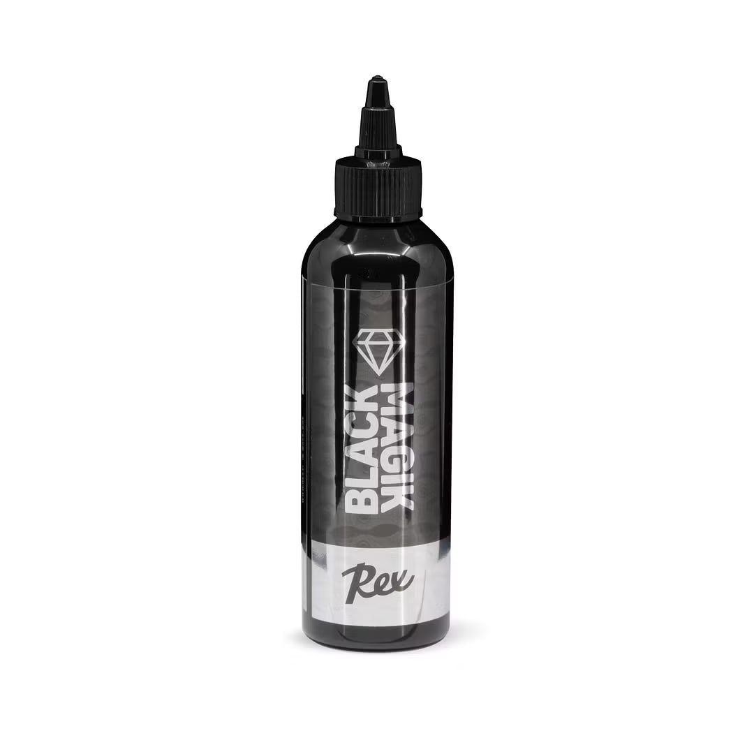 Rex Black Magik Nestemäinen Ketjuvaha 180ml